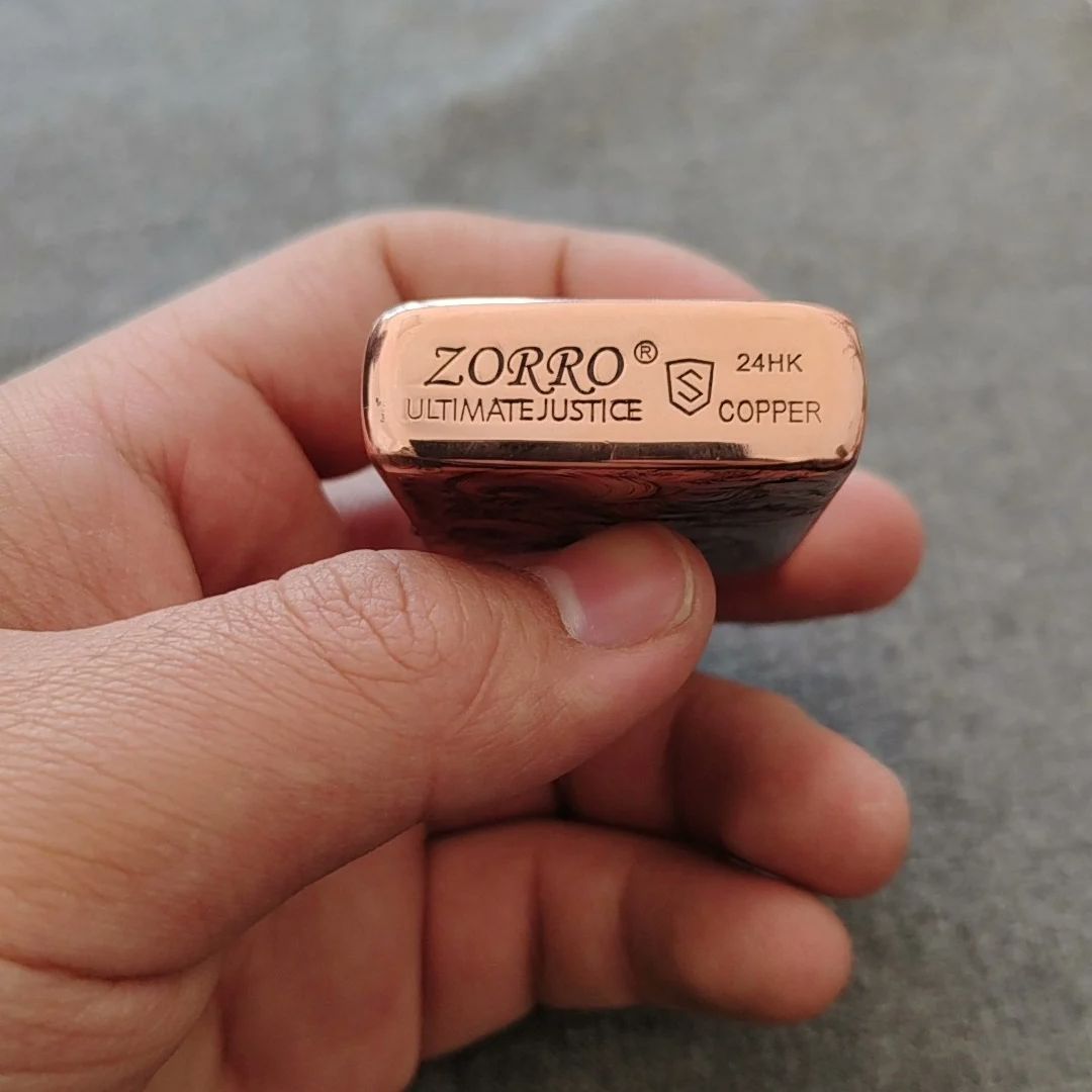 Rood koperen geëmbosseerde kat - Vintage Collectible Lighters recensie en prijs