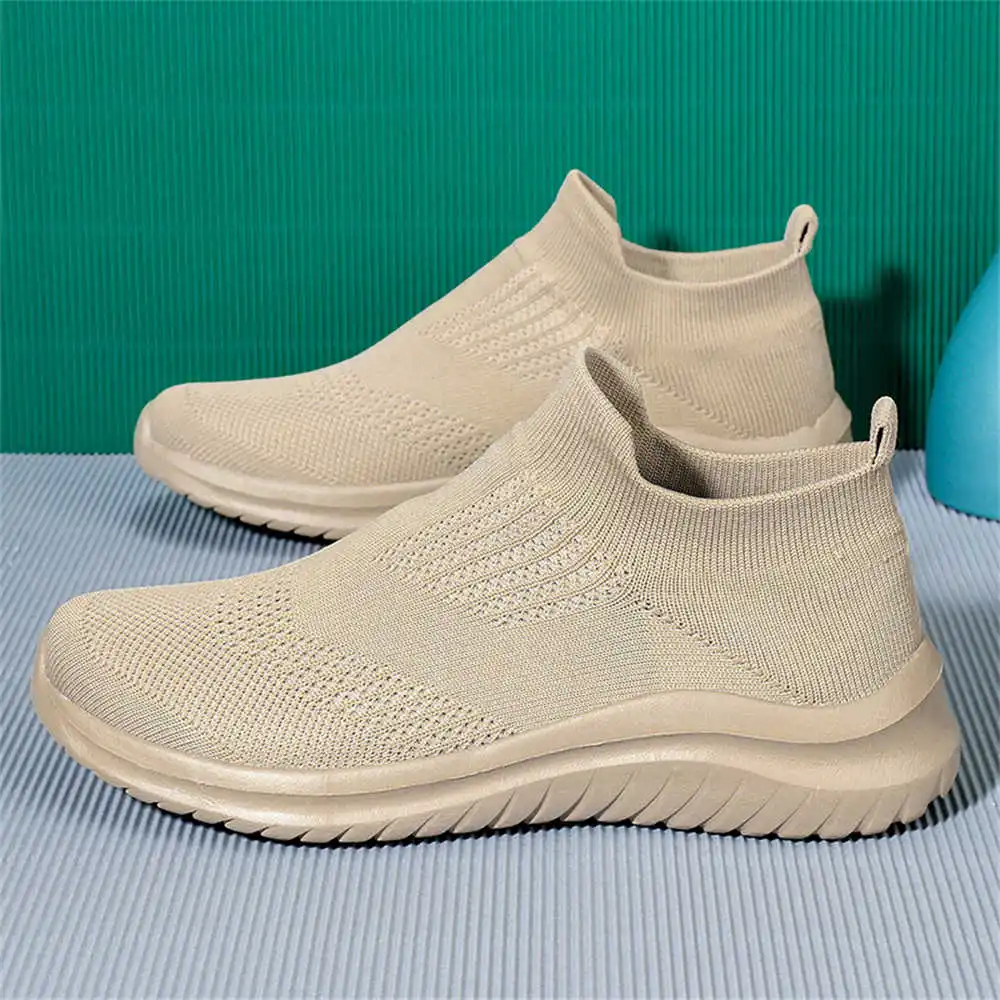 Beige Zachte Nieuwe Nieuwighei - Most Expensive Vintage Collection recensie en prijs