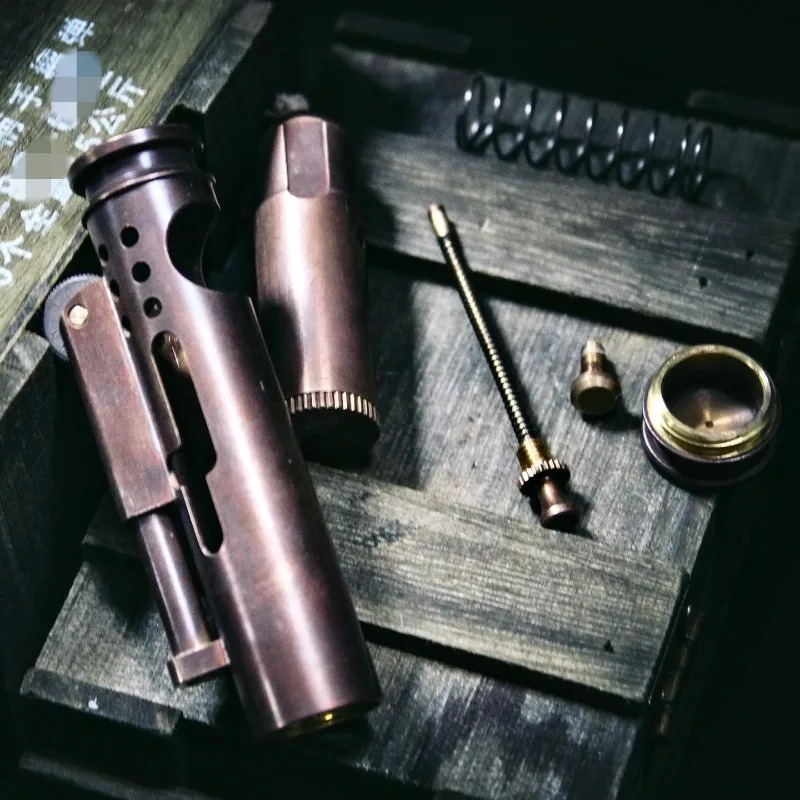 Ongebruikelijke Alien Trench H - Vintage Collectible Lighters recensie en prijs